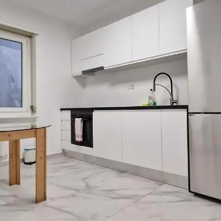 Apartment Lugano Massagno Apartment Private Parking & Self Check-In 74 *